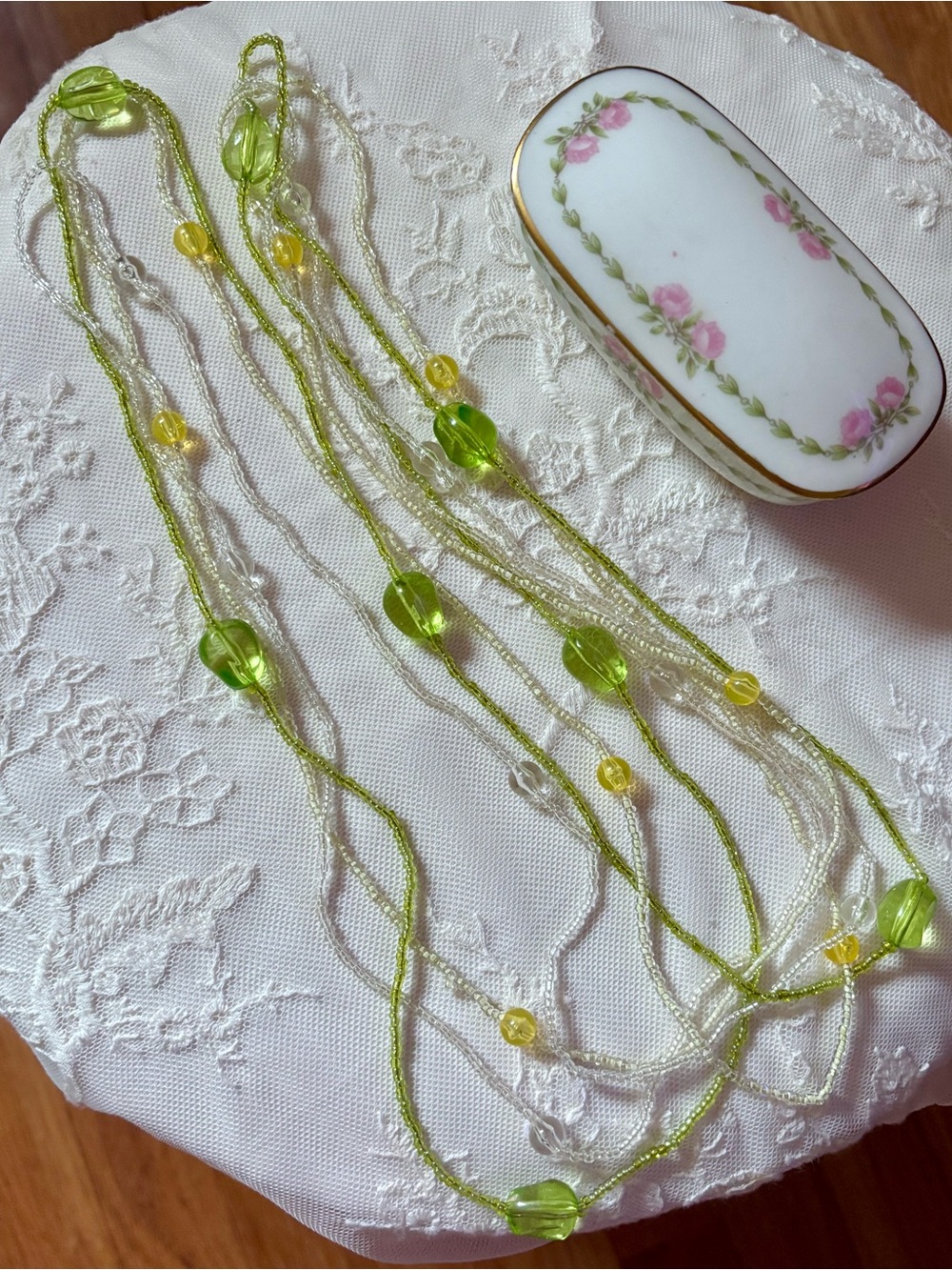 Light Green Multi-Strand Glass Bead Necklace for Women-Vintage